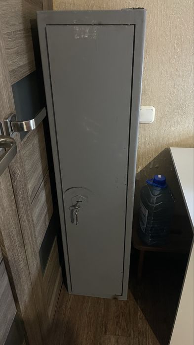 Продам сейф, металлический