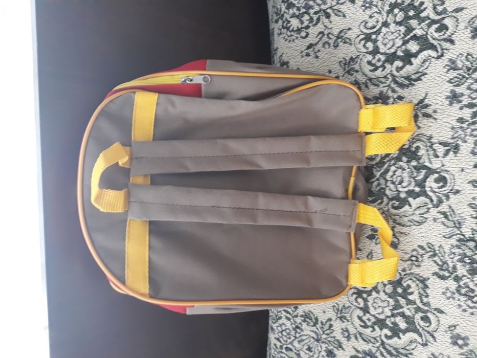 Детска раница - нова