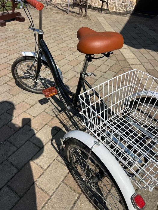 Bicicleta 3 roti pentru femei