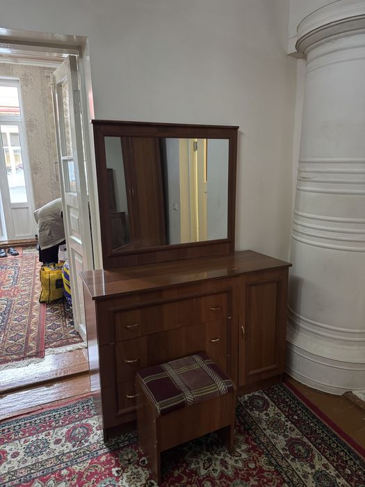 Продается б/у мебель.