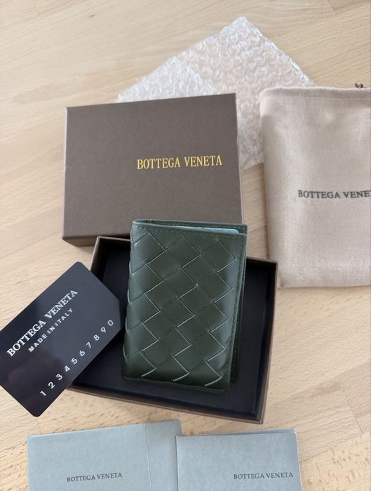 Bottega Venetta cardholder