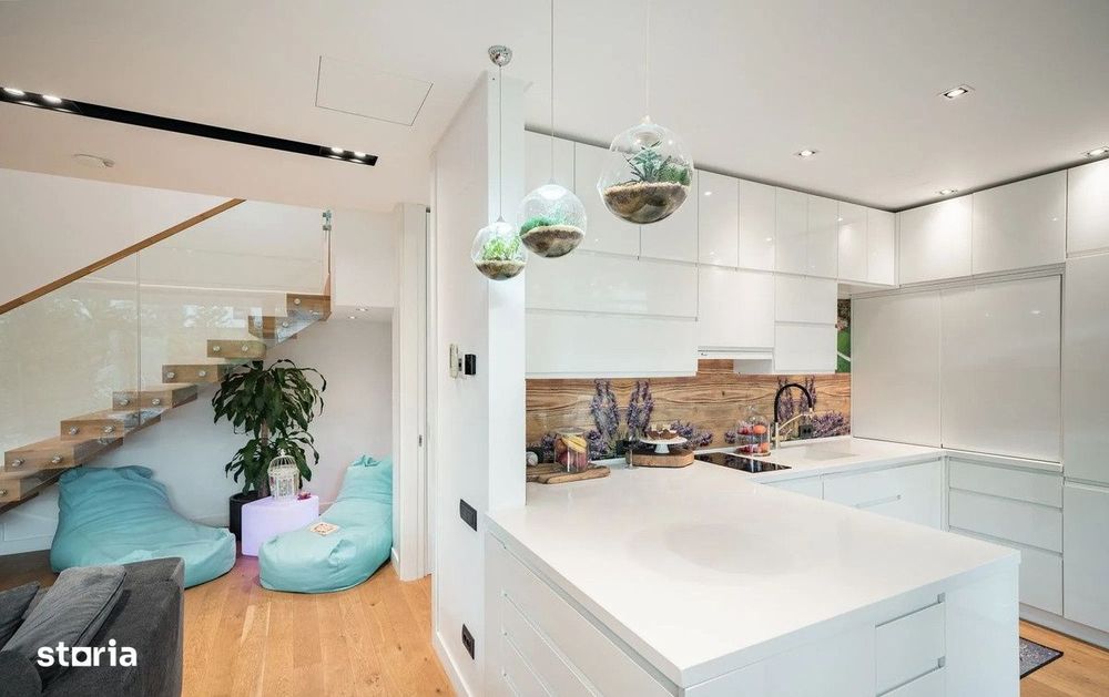 Vila de vanzare la cheie, gradina spectaculoasa I Tunari