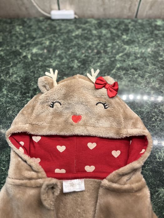 Caciula si salopeta pentru bebelusi