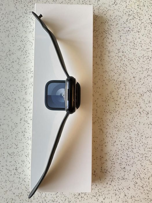 Часовник Apple watch series 9