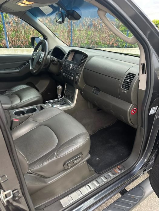 Nissan Navara 3.0D V6