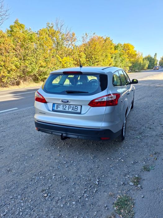 FORD Focus 2013 — imagine 3