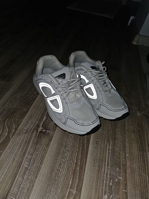 ОРИГИНАЛНИ! Бели Dior обувки неизползвани номер 43!