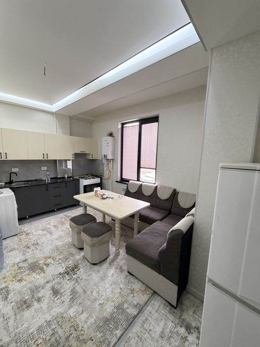 Yangi xayot tumani choshtepa metroni oldida