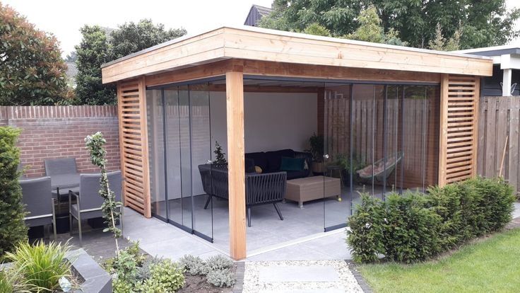 Vând foișor  din lemn
-foișoare la comanda
-pergole modele moder