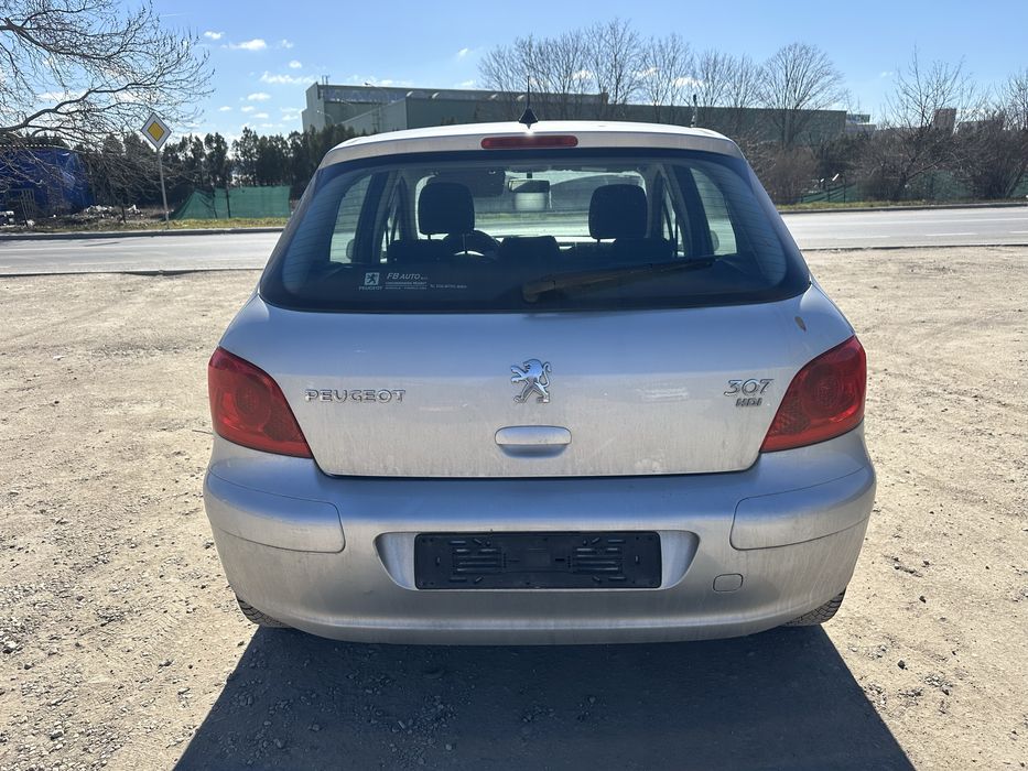 Пежо 307 1.6hdi Facelift НА ЧАСТИ!!! 9HZ двигател!