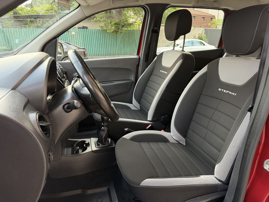 Dacia Lodgy Stepway 2020 1.5 DCi 7 Locuri