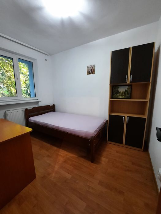 Închiriez apartament 3 camere, str Moldovei, bl 28, et 3. (cart. Tudor) — fotografia 3