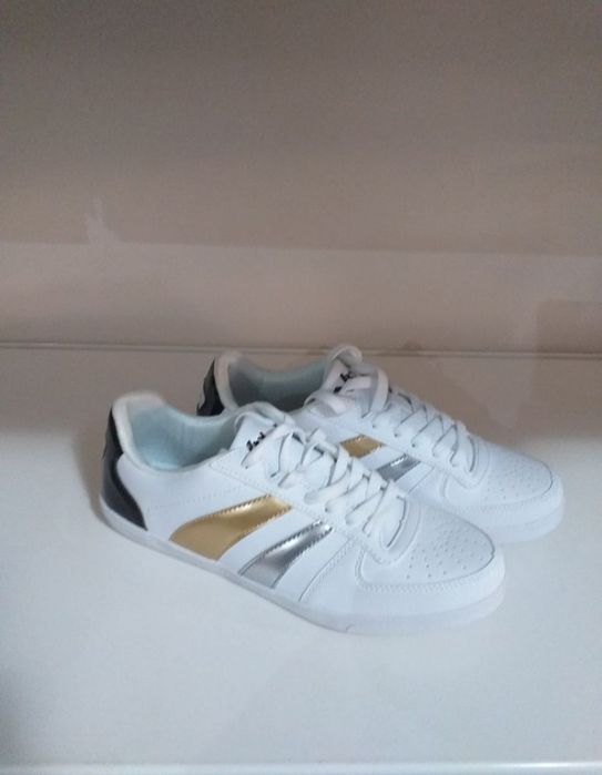 Adidași barbati Victory
