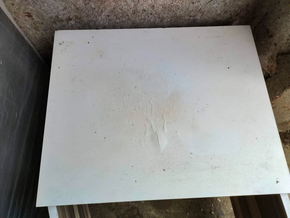 Малък кухненски шкаф.