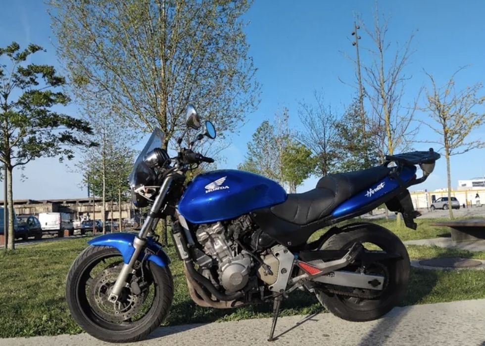 Honda Hornet 600f 2000г