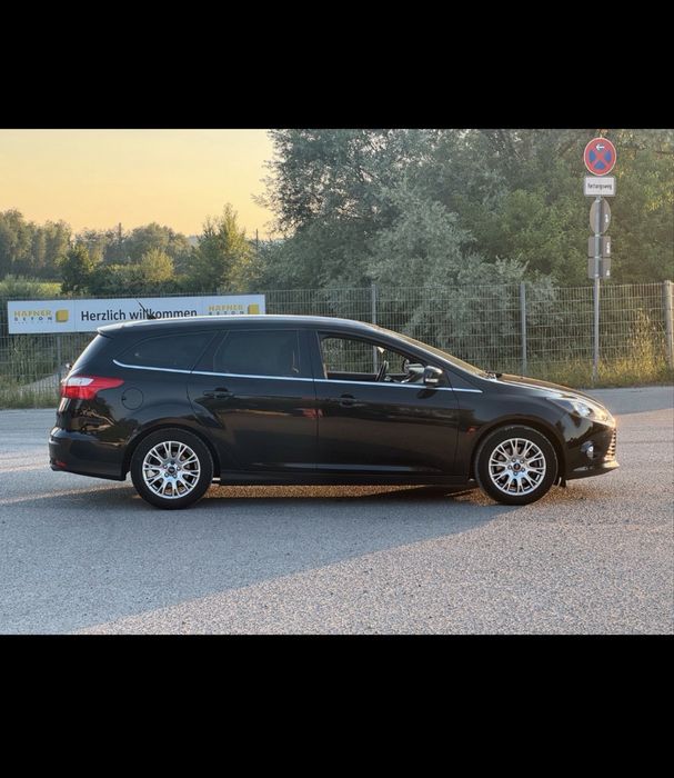 FORD Focus 2011 — imagine 2
