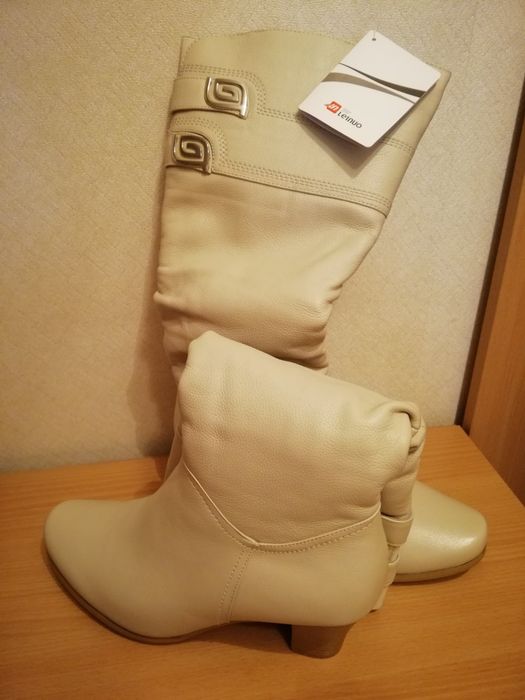 Сапоги молочные кожаные
