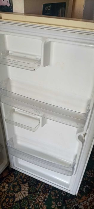 Холодильник не большой