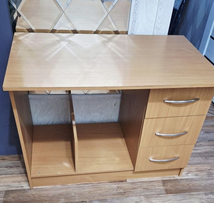 Подставка тв, кухонный уголок, комп стол, пианино