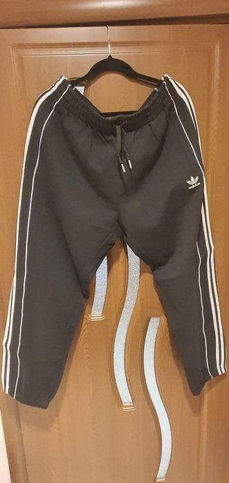 Спортни дълги и къси панталони