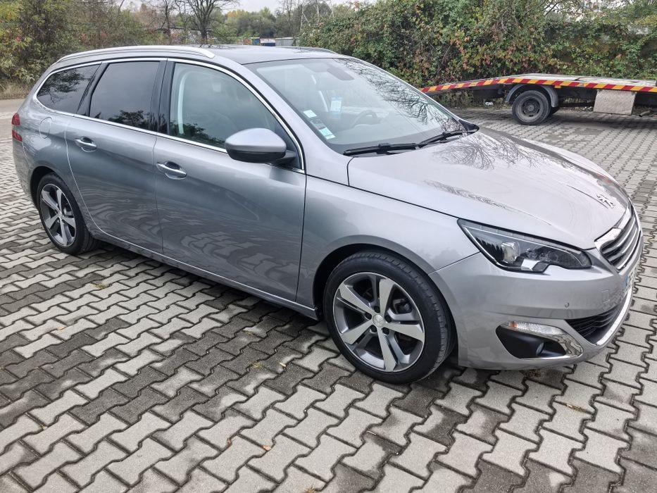 Peugeot 308 sw 1.6HDI 120kc ALLURE 2014г