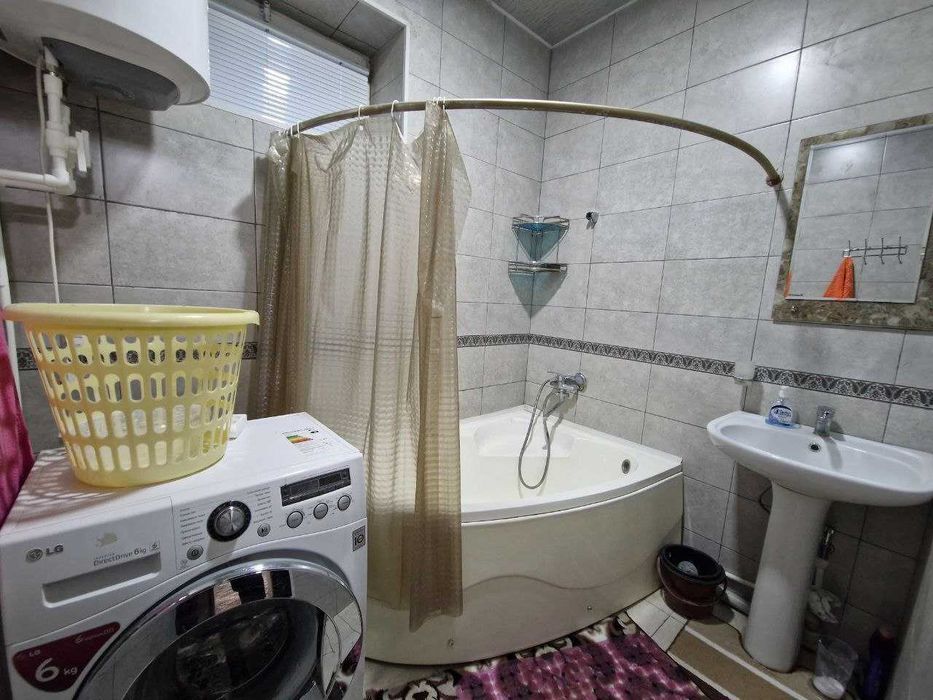 Фрунзиски Часпик супермакет 4хонали квартира ижарага берилади.ID: 1873