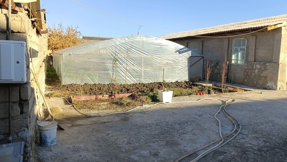 Срочно участка сотилади 10 сотик килишадиган жойи бор