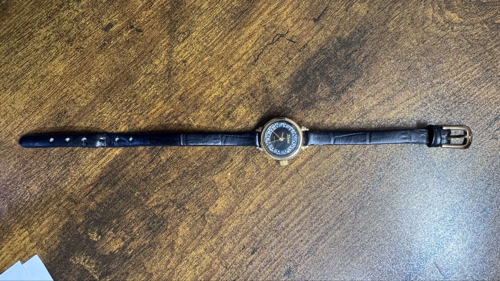 Часы золотые Ника