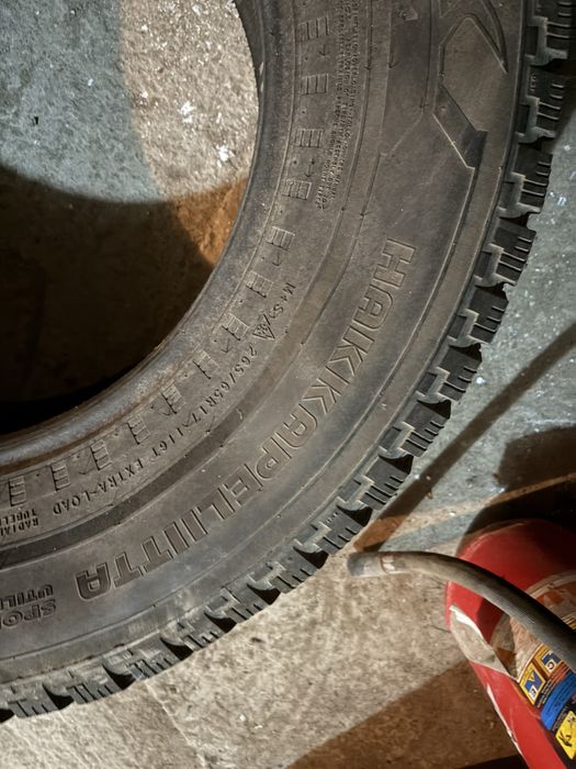 Продам 2 балона резины Nokian Hakkapeliitta