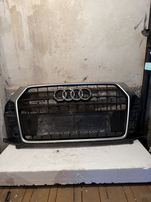 Решетка за Audi Q3