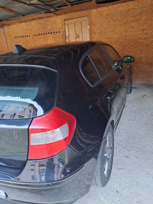 Vând mașină bmw in stare impecabilă