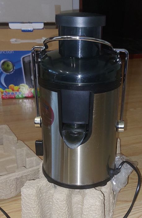 Storcator de fructe  SCARLETT