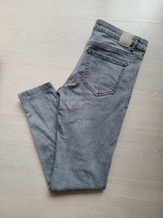 Дънки на Bershka и Zara  размер М