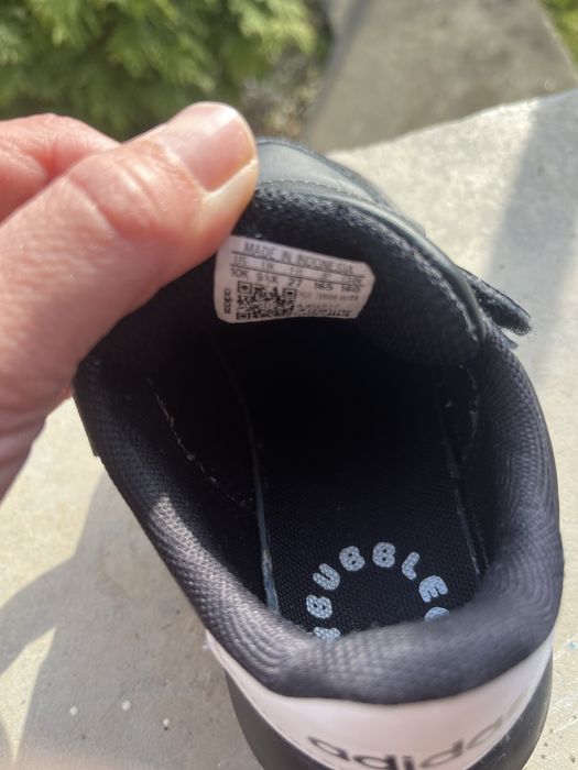 Маратонки Адидас 27 номер