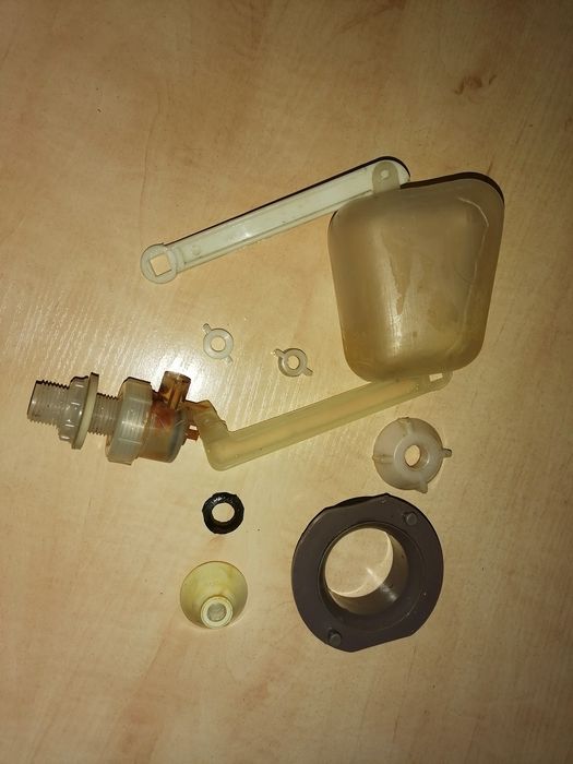 Сливная арматура для бачка