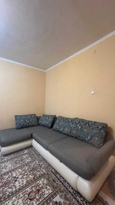 Продается диван в хорошем состояний