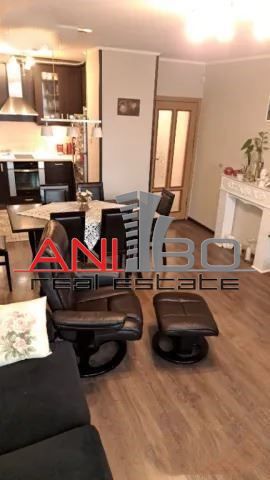 Продава се Тристаен апартамент в Варна, Лятно кино Тракия - 102 кв.м за 2206 €/кв.м - Снимка #1