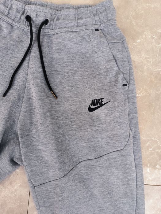 Nike Sportswear Tech 147 - 158