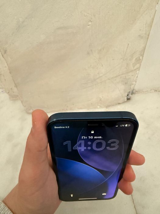 Продам Айфон 12 идеал