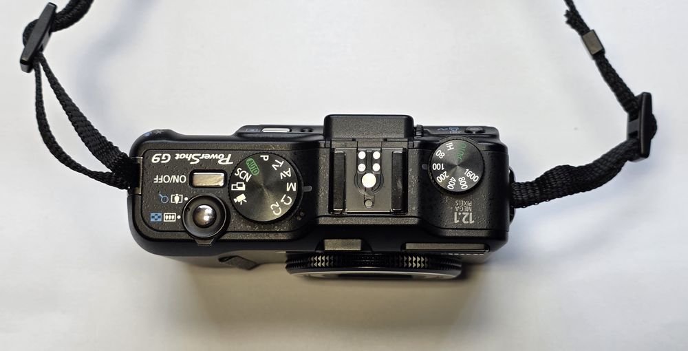 Aparat foto Canon Powershot G9 12.1 mega pixels  - impecabil