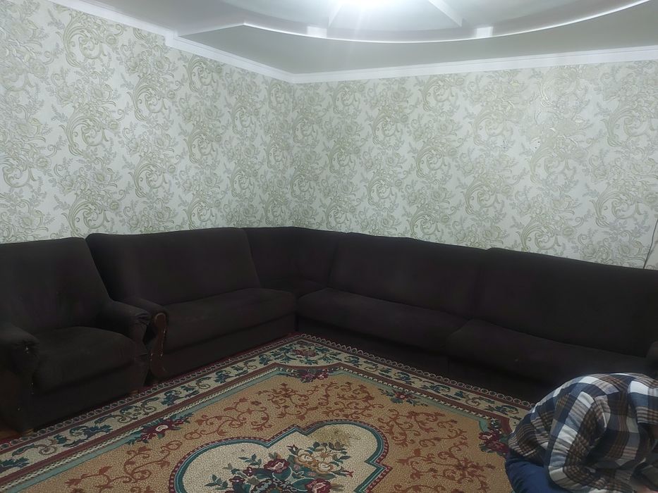 Продам диван уголок
