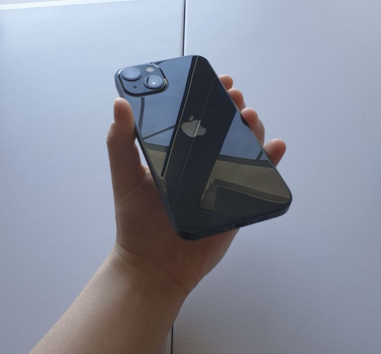 IPhone 13 midnight