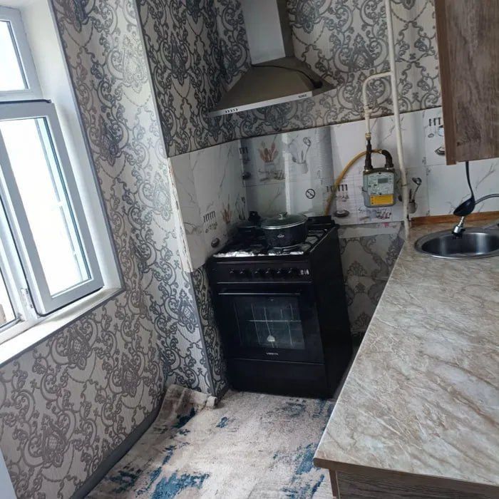 Срочно Продаётся Кушбеги 2в3/5/5 с мебелью техникой ремонт хороший !