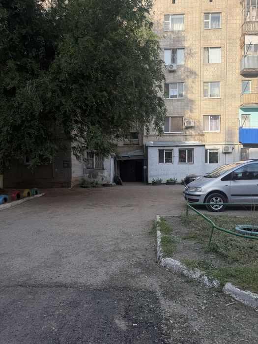 Продается 1 комната в общежитии . Чистая .Юбилейная .