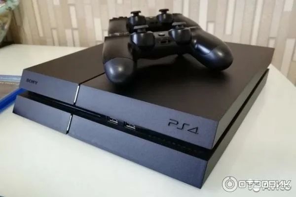 приставка игровая PS4