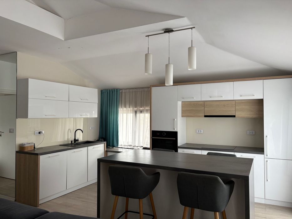Apartament modern 58 mp + terasă 9 mp | Living 40 mp foarte luminos | Parcare privată  | Proprietate privatā