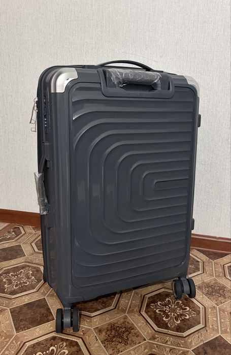 Чемодан размер M, Средний, высота 65 см