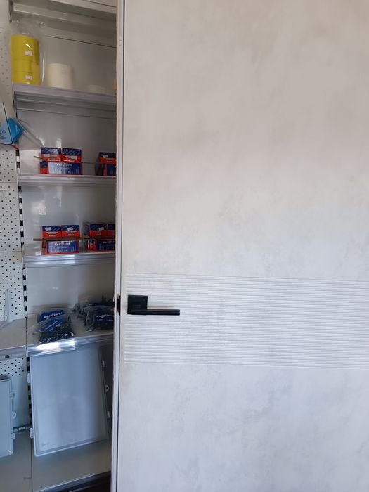 Продам межкомнатные двер