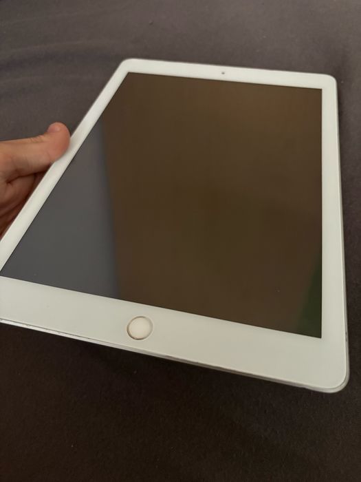 iPad 6th gen