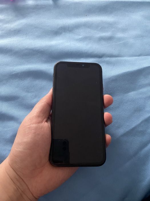 Продам iphone 11